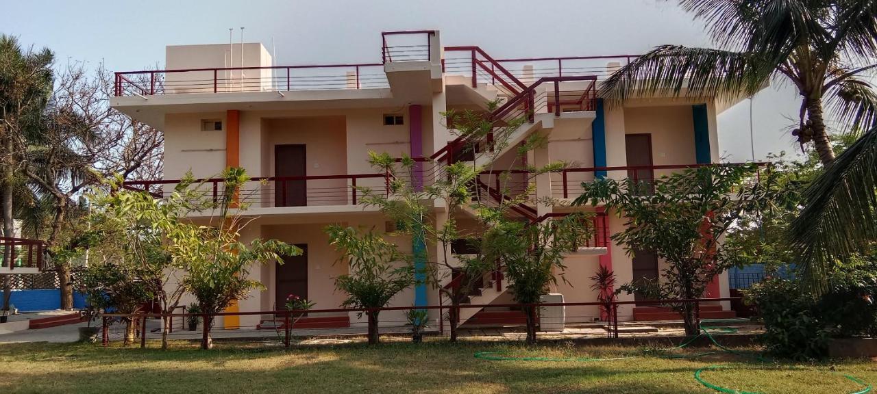 Vijay Resort Mahabalipuram By Hotel Guru Buitenkant foto
